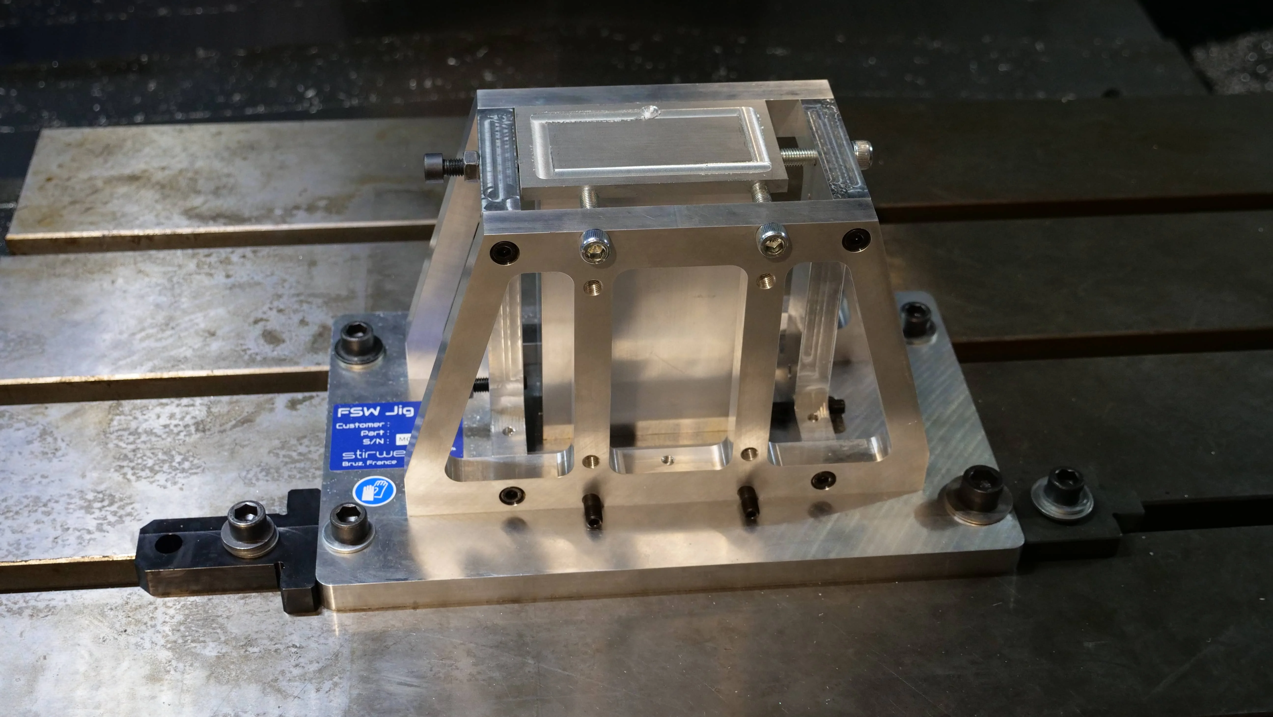 clamping jig for tank assembly