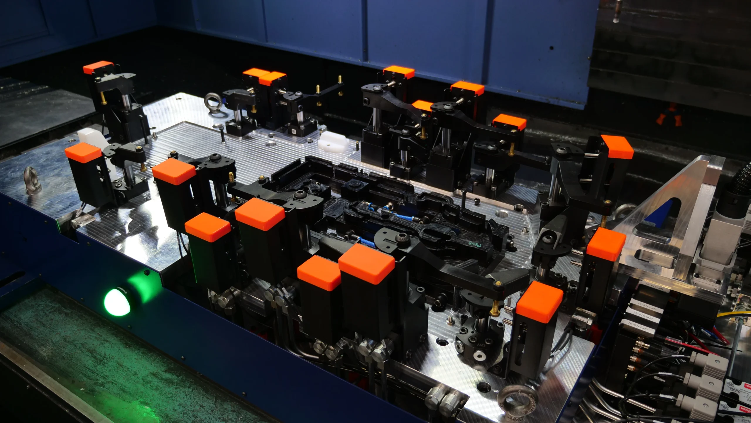 clamping jig for FSW bus bars